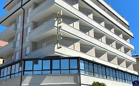 Hotel Riviera